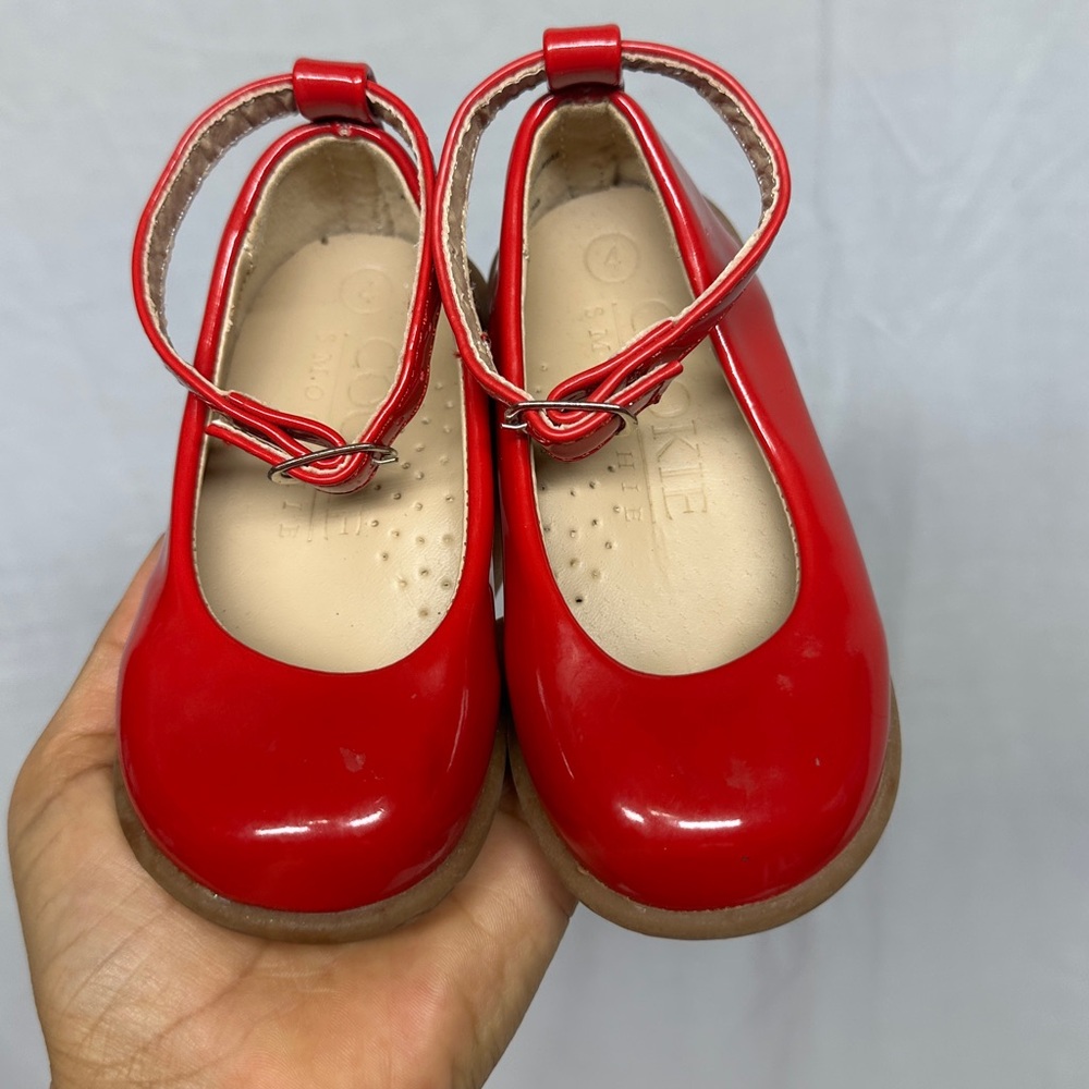 Cookie Smoochie Red Kid Shoes Size 4